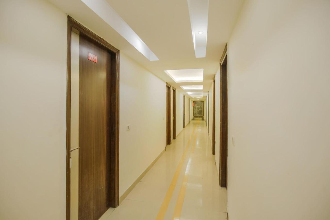 Collection O Sapphire Hotel Chandigarh Luaran gambar